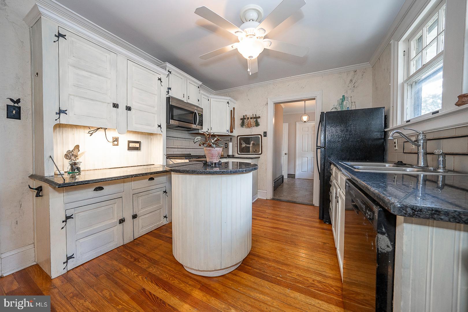 118 Conestoga Road Wayne, PA 19087 - Photo 19 of 46 Gallery Image 19