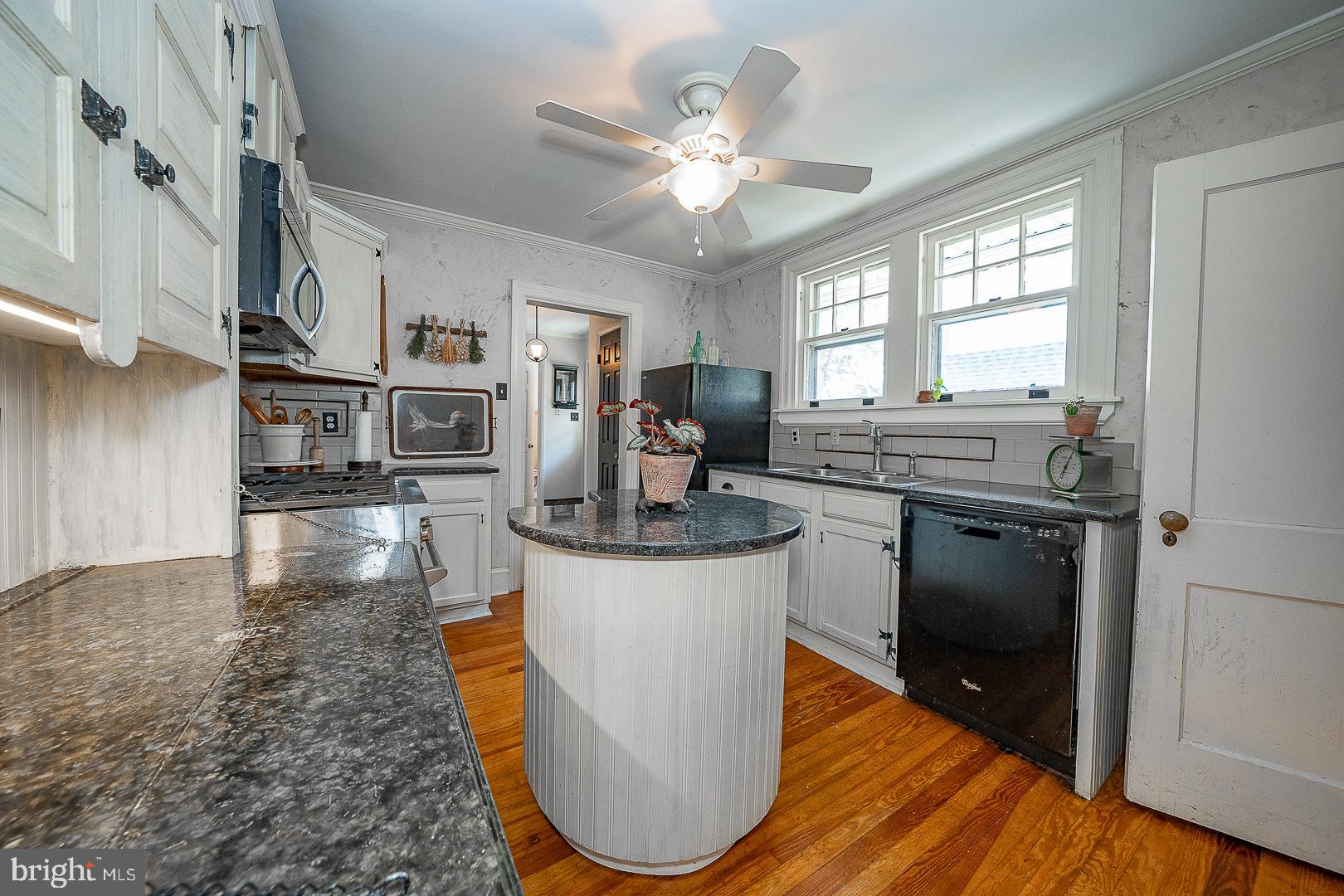 118 Conestoga Road Wayne, PA 19087 - Photo 23 of 46 Gallery Image 23