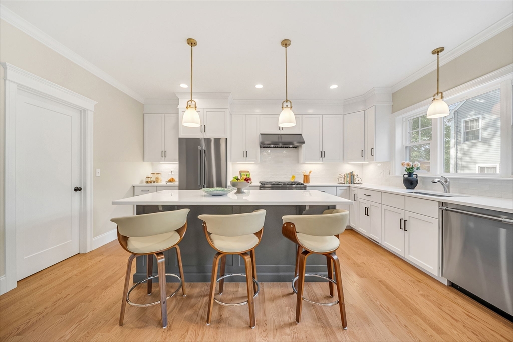 279 Brookline Street, Unit 279 Needham, MA 02492 - Photo 8 of 36