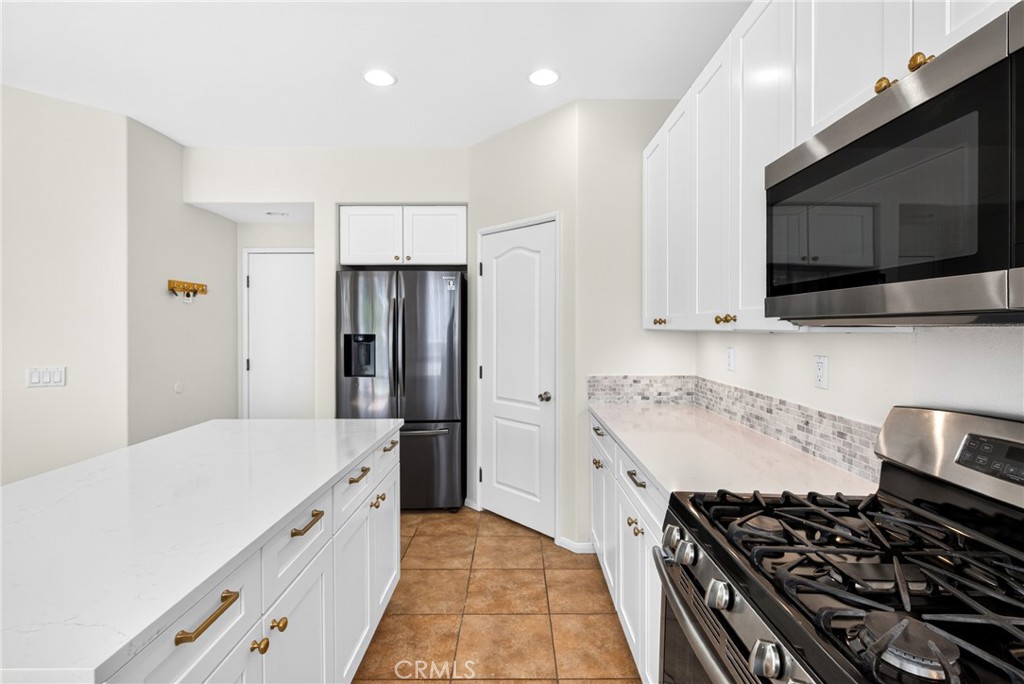 1205 Strand Way Perris, CA 92571 - Photo 18 of 60 Gallery Image 18