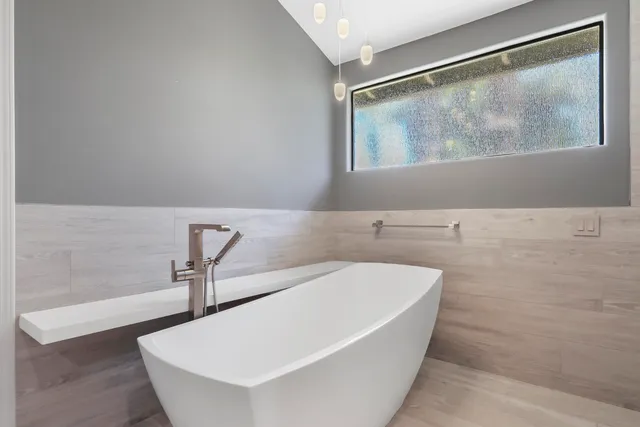 a view of walk in closet