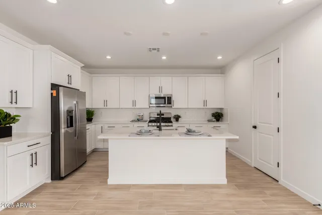 $529,995 | 5455 West Loma Lane, Glendale, AZ 85302