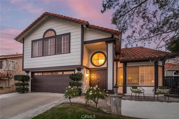 $929,000 | 29033 Shadow Valley Lane, Saugus, CA 91390