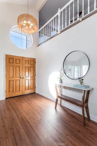 $949,000 | 29033 Shadow Valley Lane, Saugus, CA 91390