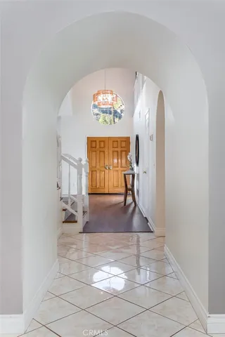 $949,000 | 29033 Shadow Valley Lane, Saugus, CA 91390