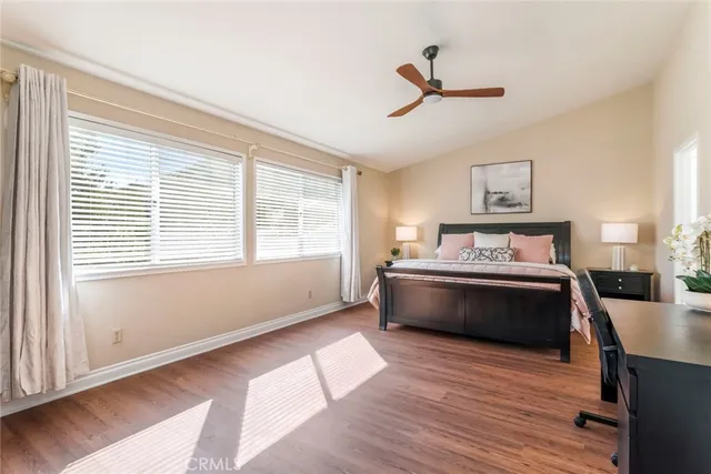 $949,000 | 29033 Shadow Valley Lane, Saugus, CA 91390