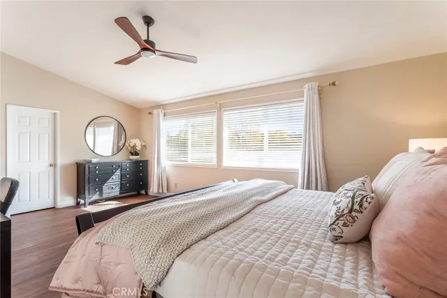 $949,000 | 29033 Shadow Valley Lane, Saugus, CA 91390