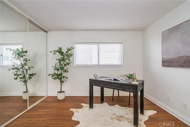 $949,000 | 29033 Shadow Valley Lane, Saugus, CA 91390