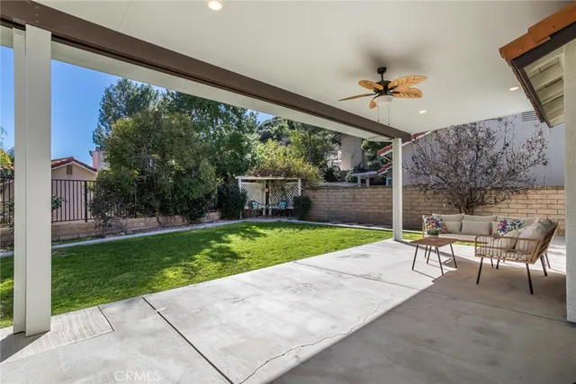 $949,000 | 29033 Shadow Valley Lane, Saugus, CA 91390