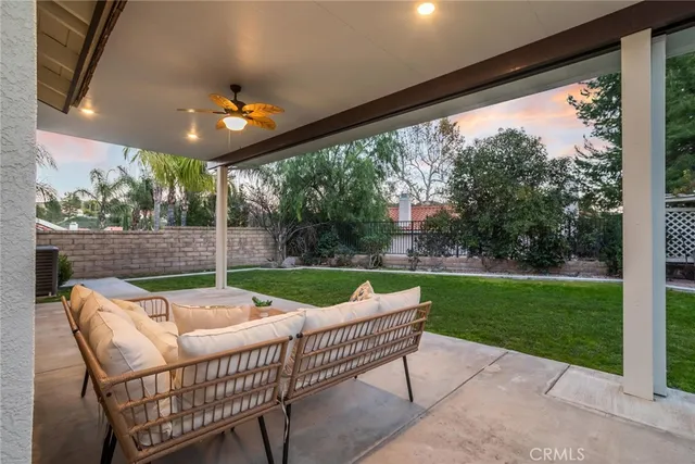 $949,000 | 29033 Shadow Valley Lane, Saugus, CA 91390