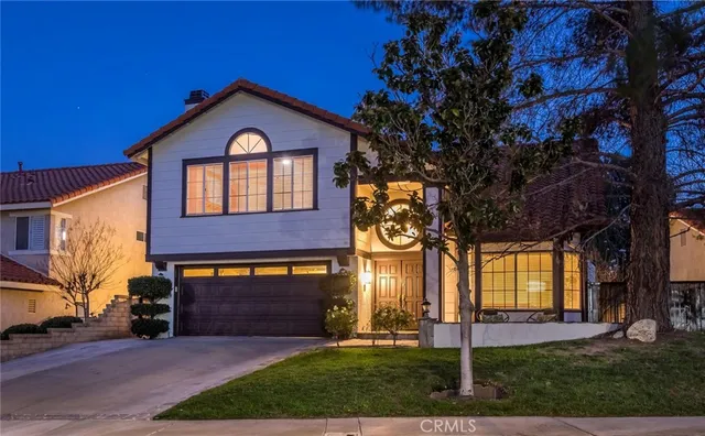 $949,000 | 29033 Shadow Valley Lane, Saugus, CA 91390