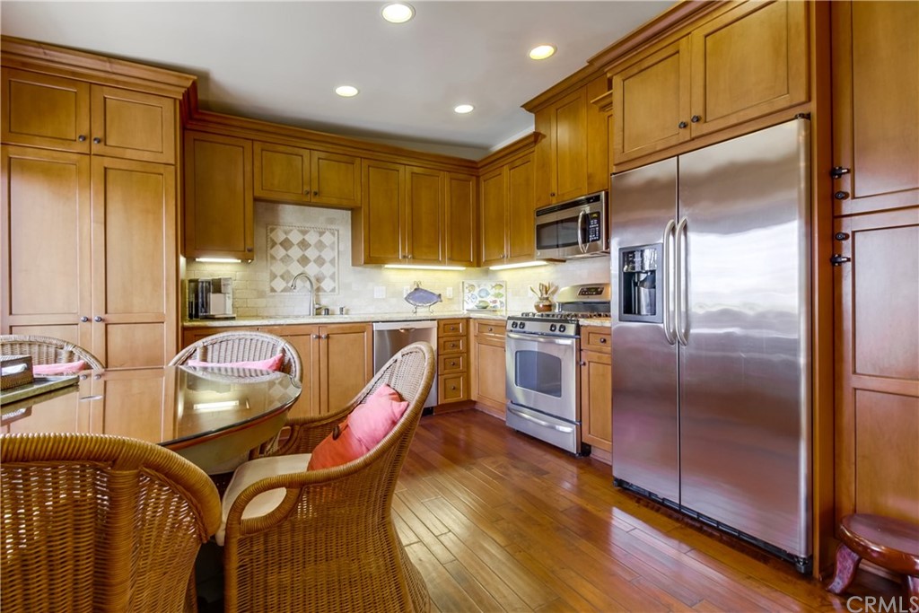 737 Griffith Way Laguna Beach, CA 92651 - Photo 5 of 38