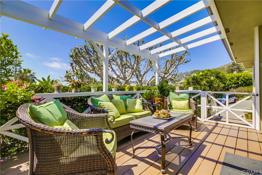 737 Griffith Way Laguna Beach, CA 92651 - Photo 8 of 38
