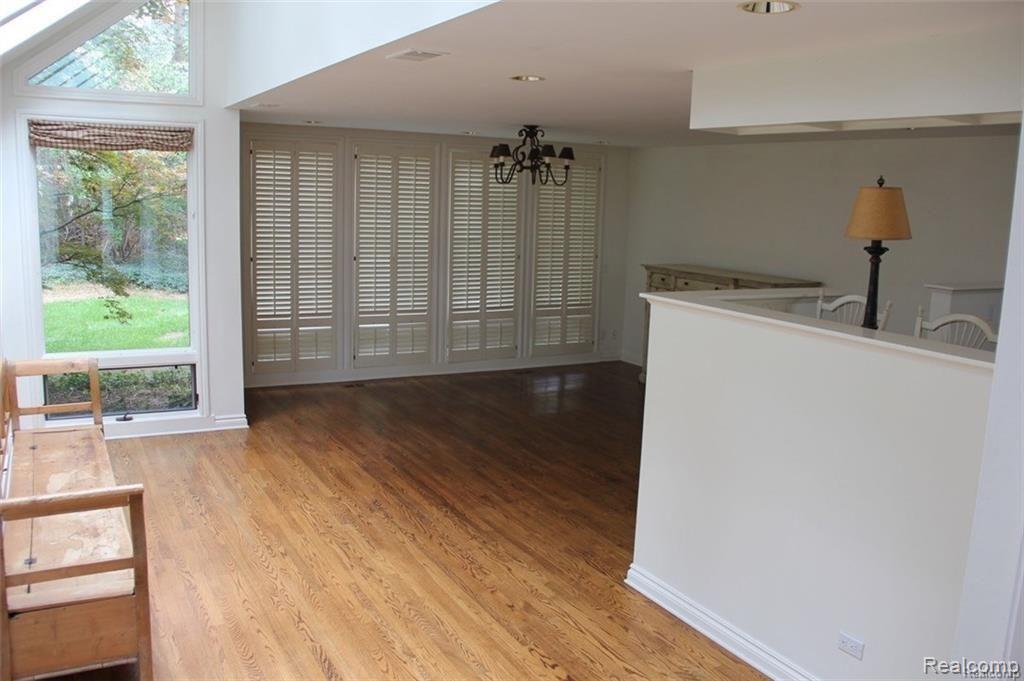 32577 Wing Lake Road Franklin, MI 48025 - Photo 11 of 37