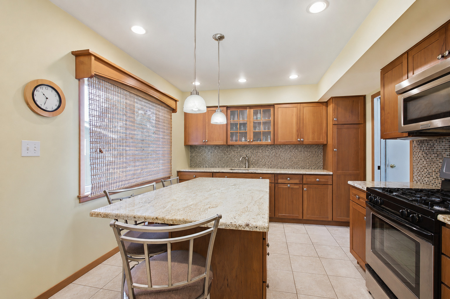 1103 Kenton Road Deerfield, IL 60015 - Photo 7 of 20 Gallery Image 7
