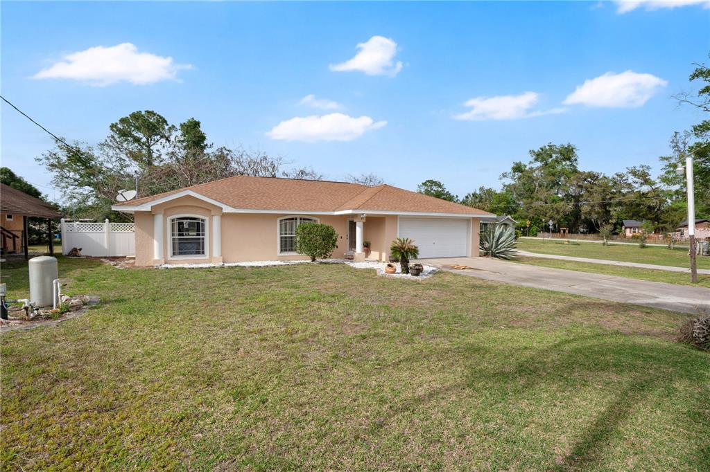 18 Angeles Road DeBary, FL 32713 - Photo 2 of 24