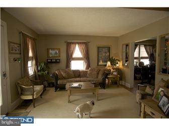 127 Lafayette Road Audubon, NJ 08106 - Photo 3 of 12 Living Room