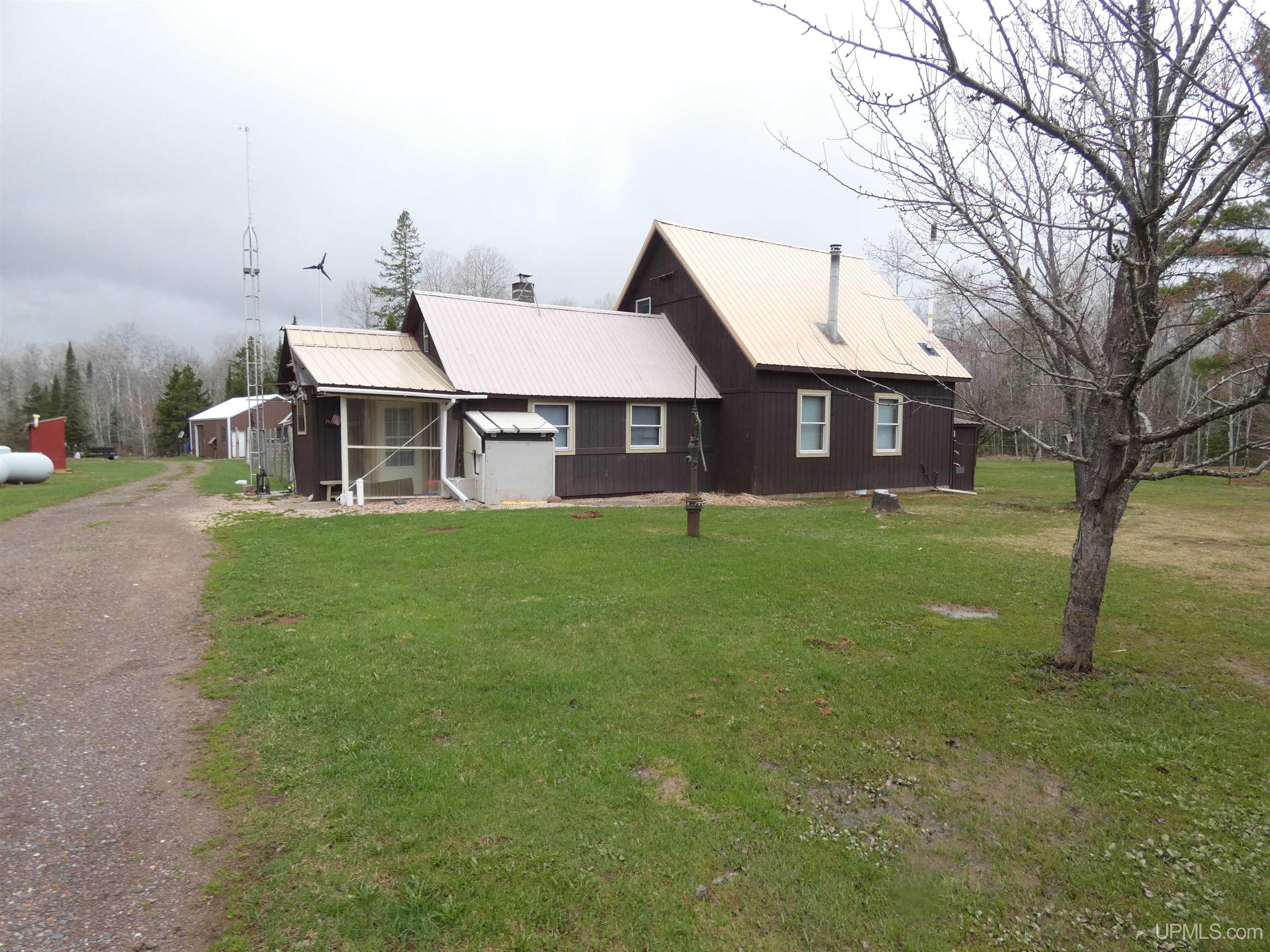 18927 North Norwich Road Ewen, MI 49925 - Photo 1 of 33