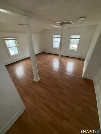 $1,900 | 172 Dekalb Avenue, Unit 2, Bridgeport, CT 06607
