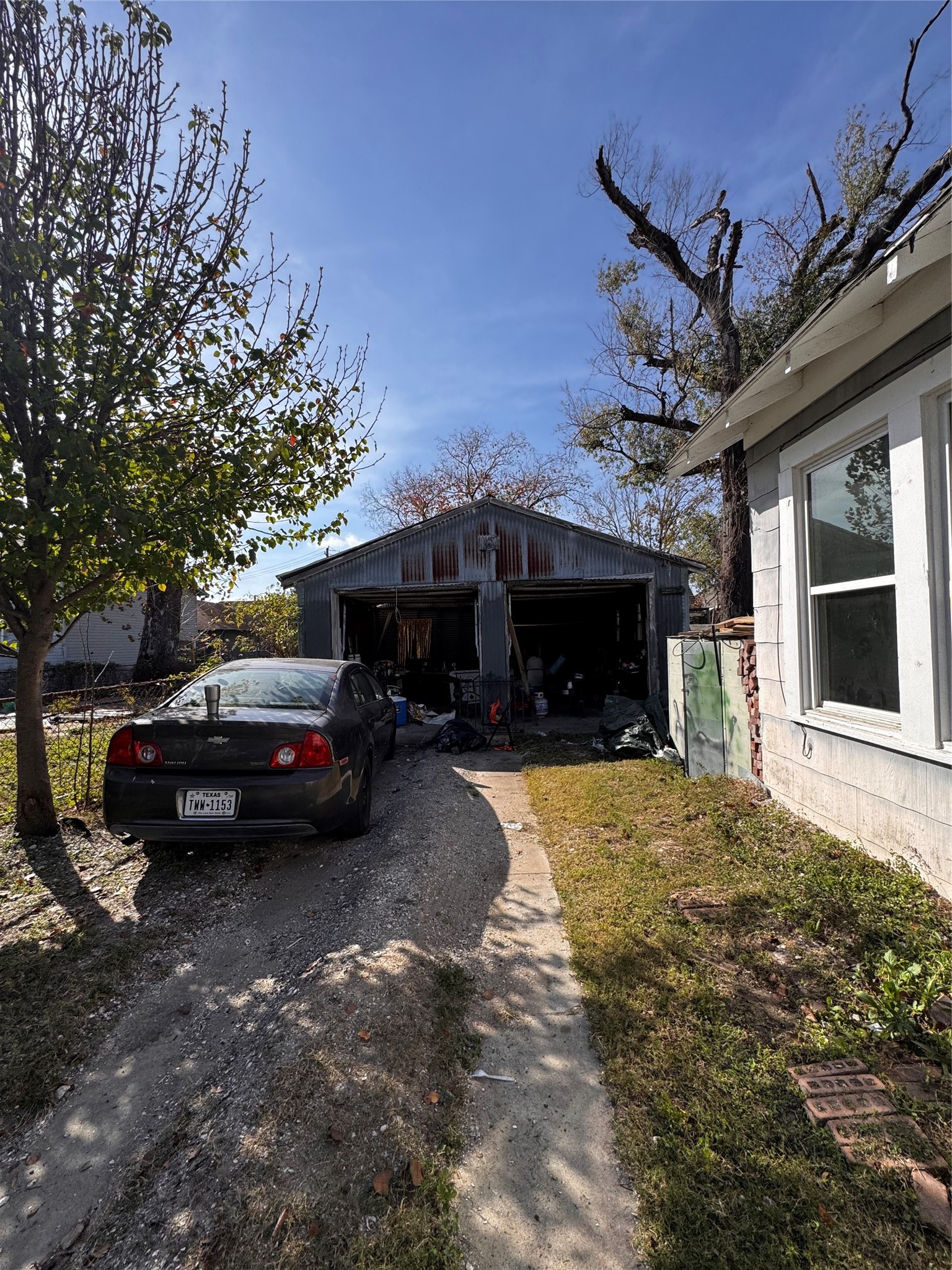 2309 Chestnut Street Houston, TX 77009 - Photo 5 of 7