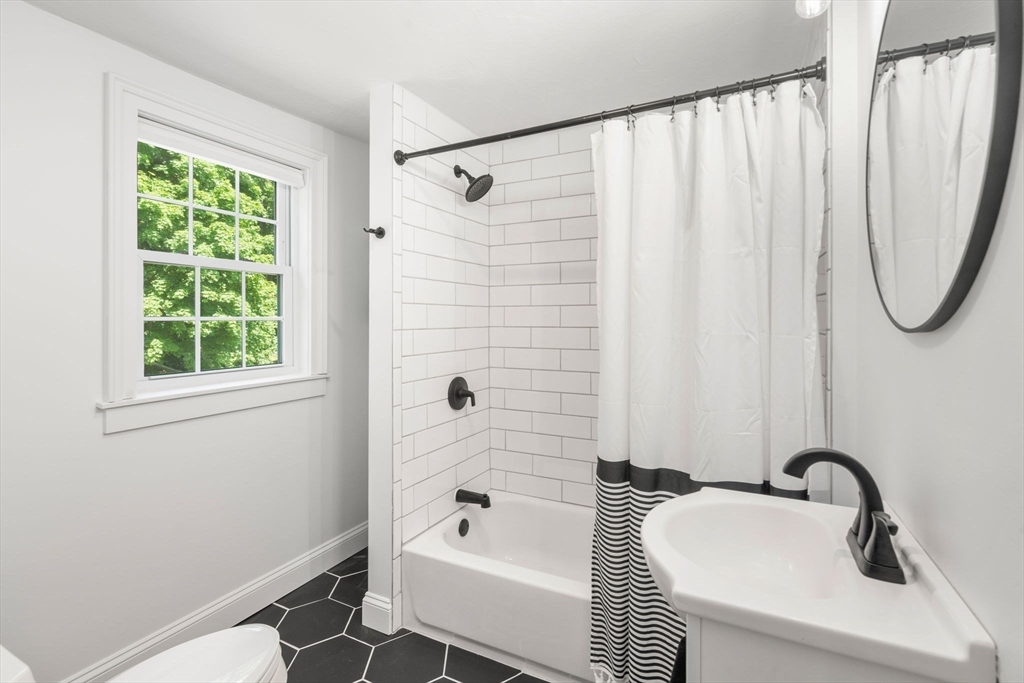 32 Pine Street Norton, MA 02766 - Photo 16 of 29