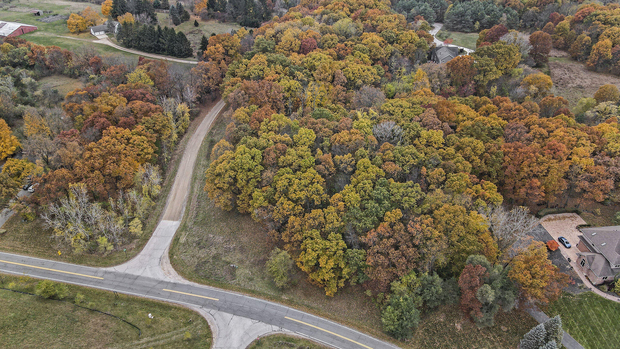 896 Ridge Road Chelsea, MI 48118 - Photo 4 of 11 004_file_54