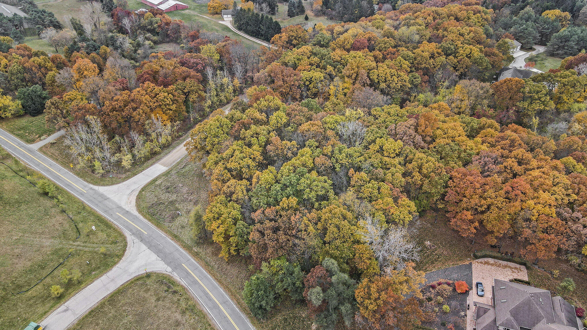 896 Ridge Road Chelsea, MI 48118 - Photo 5 of 11 005_file_114