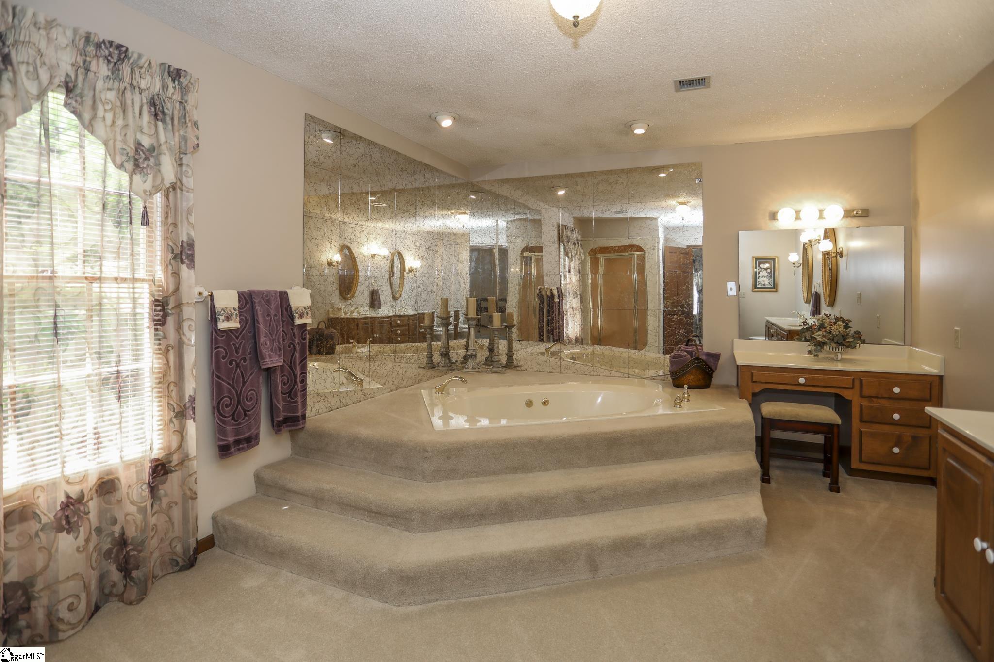 805 Glassy Road Landrum, SC 29356 - Photo 14 of 35 Gallery Image 14