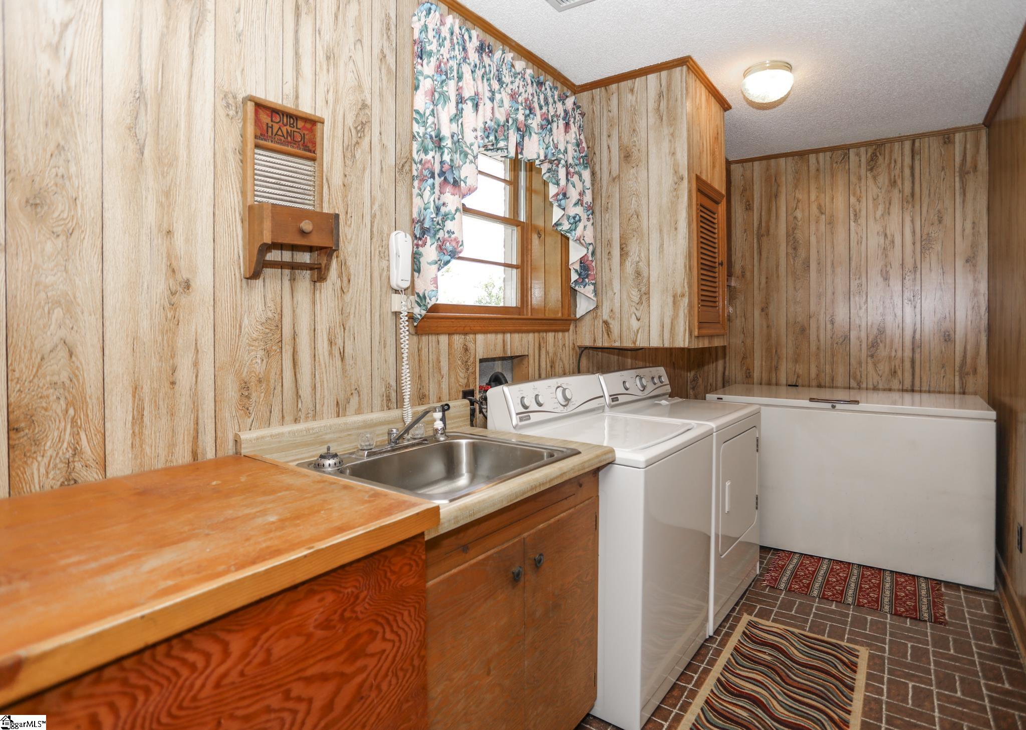 805 Glassy Road Landrum, SC 29356 - Photo 32 of 35 Gallery Image 32