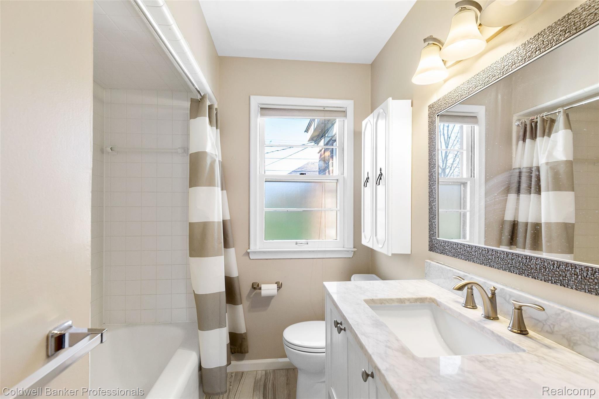 6650 Inkster Road West Bloomfield, MI 48322 - Photo 36 of 38 592A6392.jpg