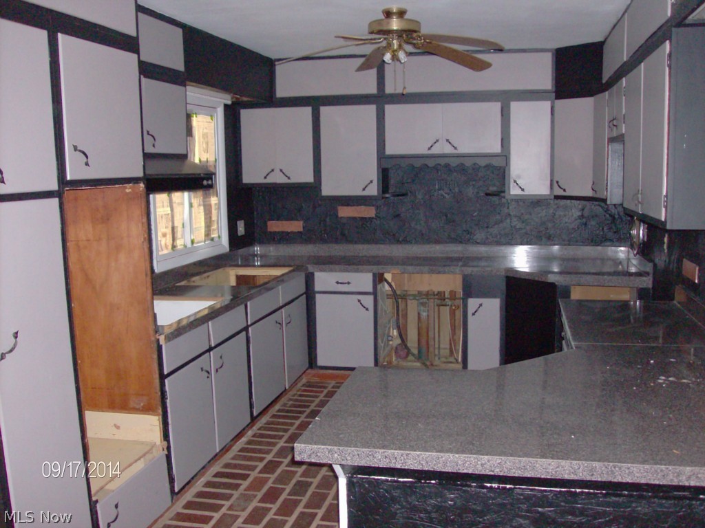 34776 Neff Road Grafton, OH 44044 - Photo 5 of 13 Kitchen