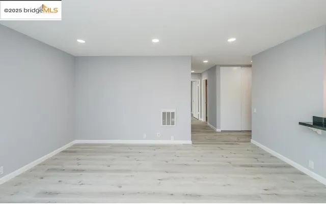 $3,125 | 4099 Howe Street, Oakland, CA 94611