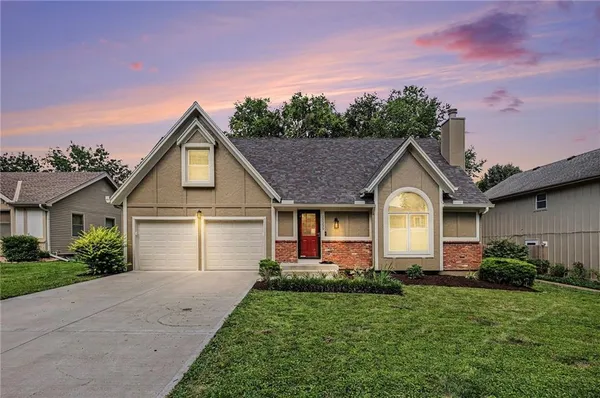 $425,000 | 15299 Conser Street, Overland Park, KS 66223