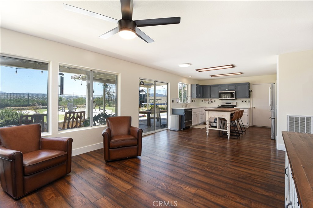 33239 Corte Yaca Temecula, CA 92592 - Photo 20 of 48