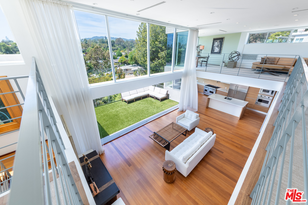 357 North Bonhill Road Los Angeles, CA 90049 - Photo 31 of 51