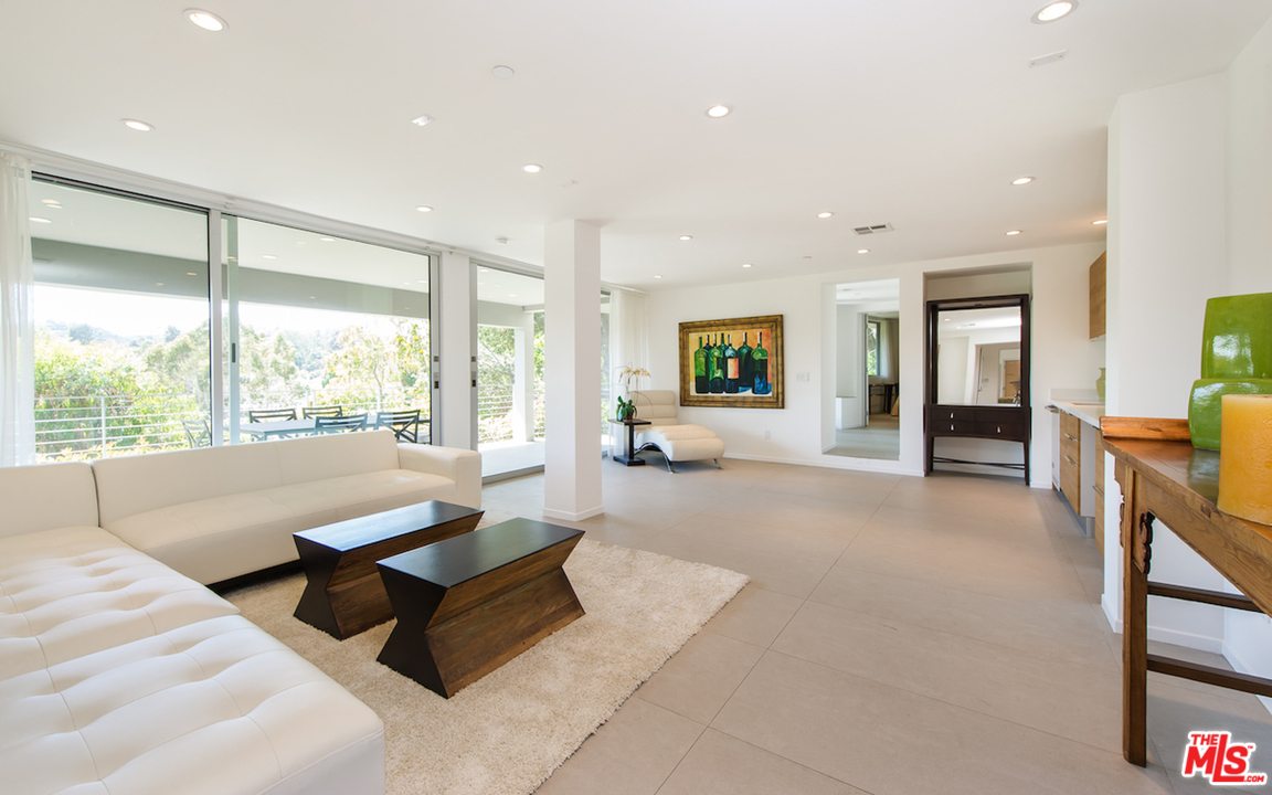 357 North Bonhill Road Los Angeles, CA 90049 - Photo 36 of 51