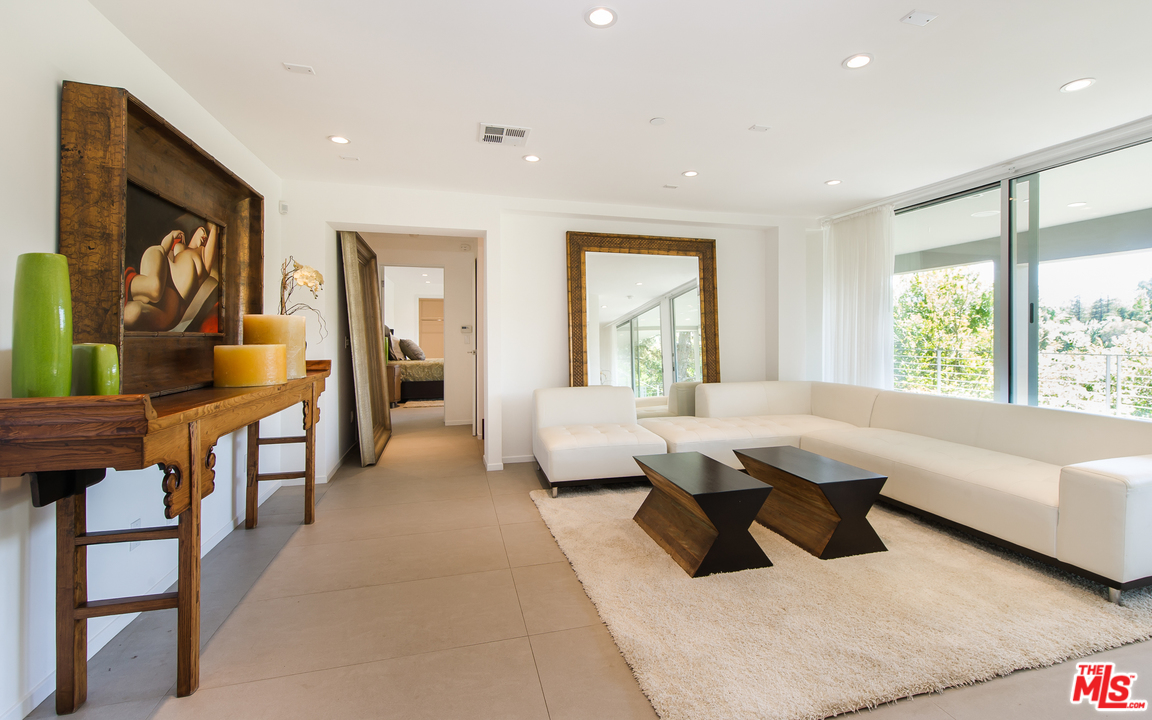 357 North Bonhill Road Los Angeles, CA 90049 - Photo 37 of 51