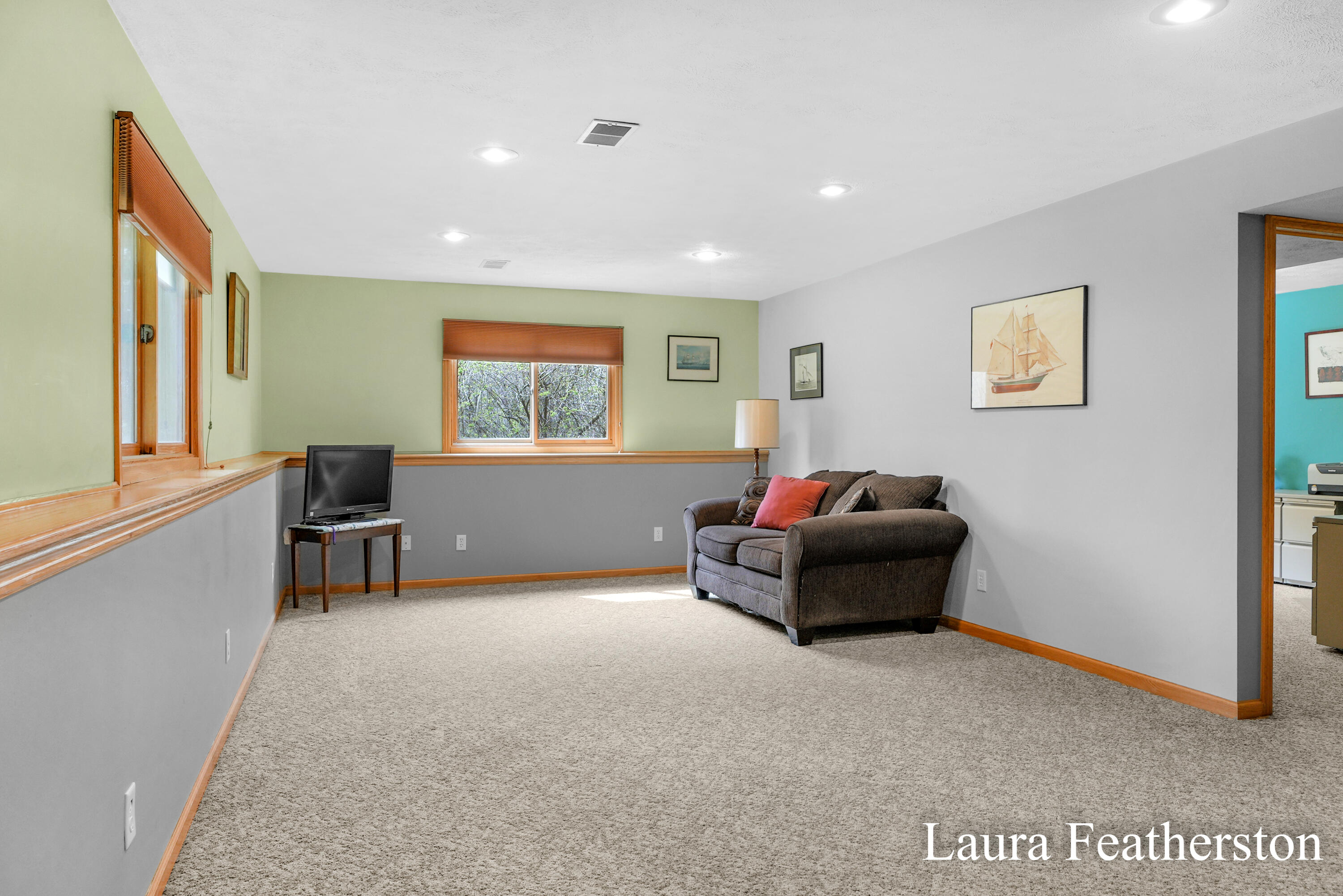 5610 Ritchie Run Cedar Springs, MI 49319 - Photo 20 of 62 Family Room