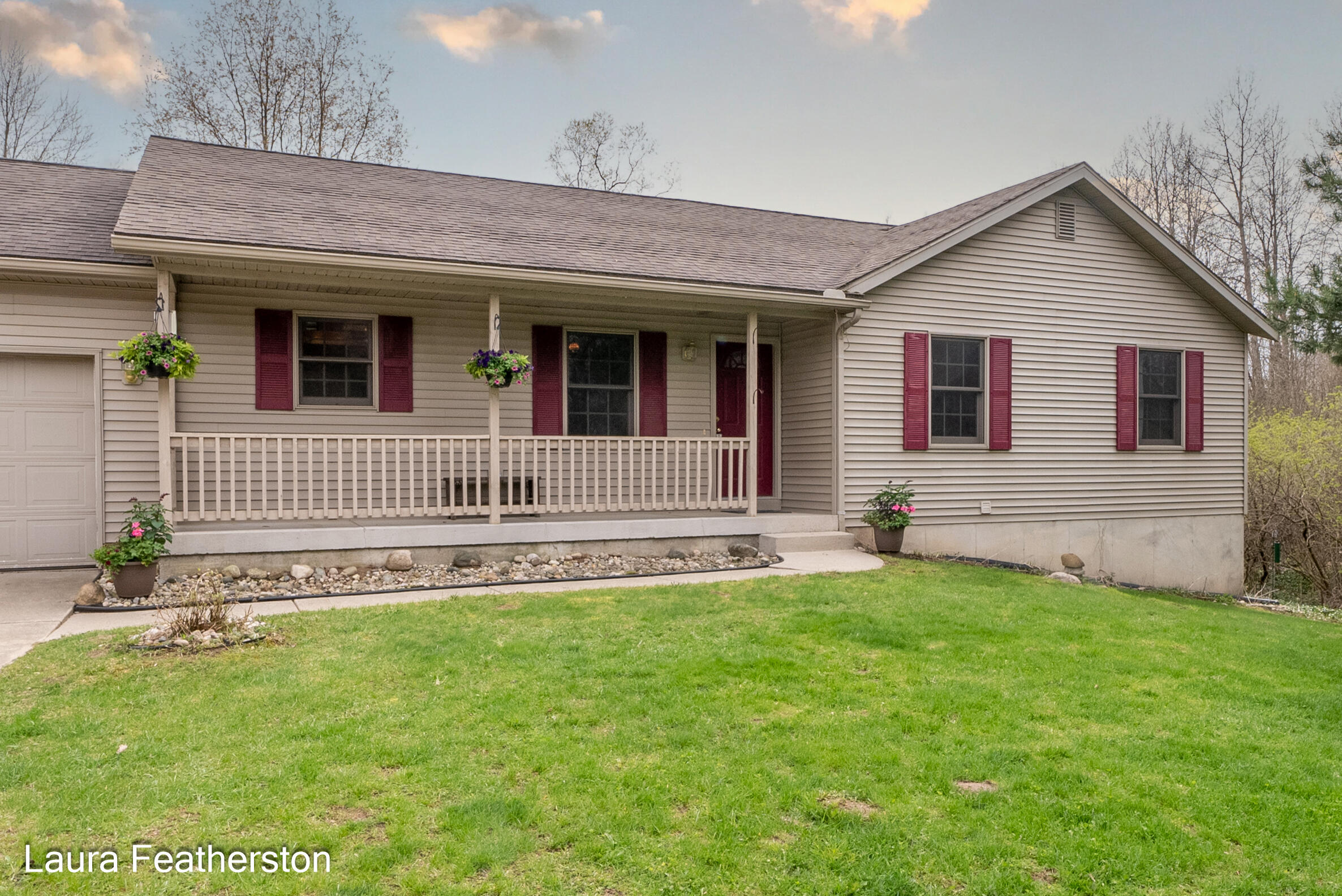 5610 Ritchie Run Cedar Springs, MI 49319 - Photo 53 of 62 Front of home