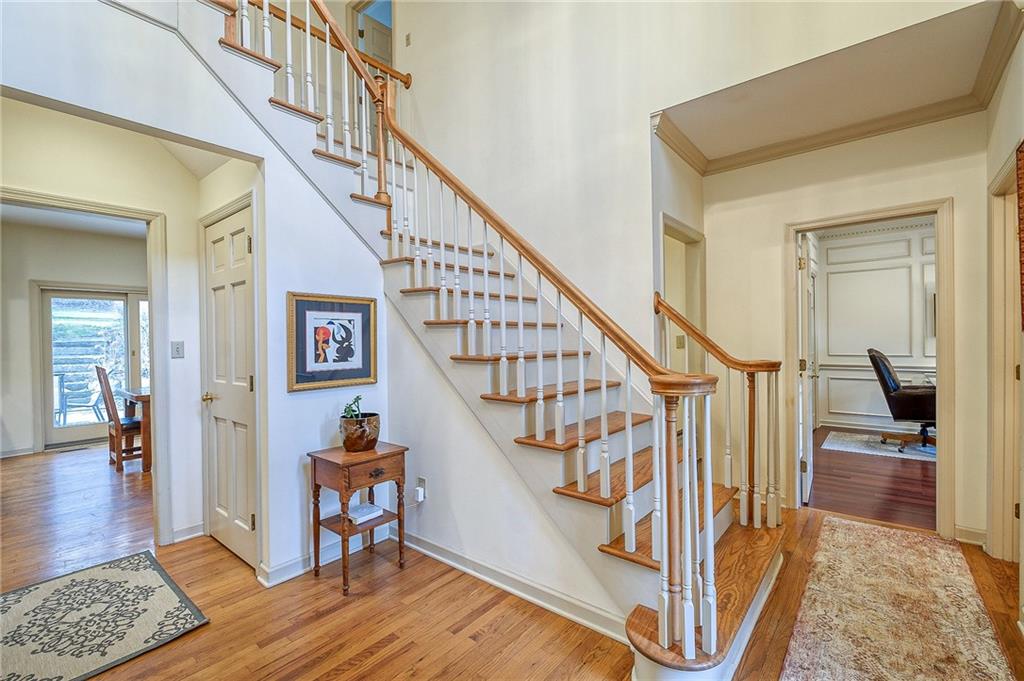 921 Settlers Ridge Road Pittsburgh, PA 15238 - Photo 4 of 25 Gallery Image 4