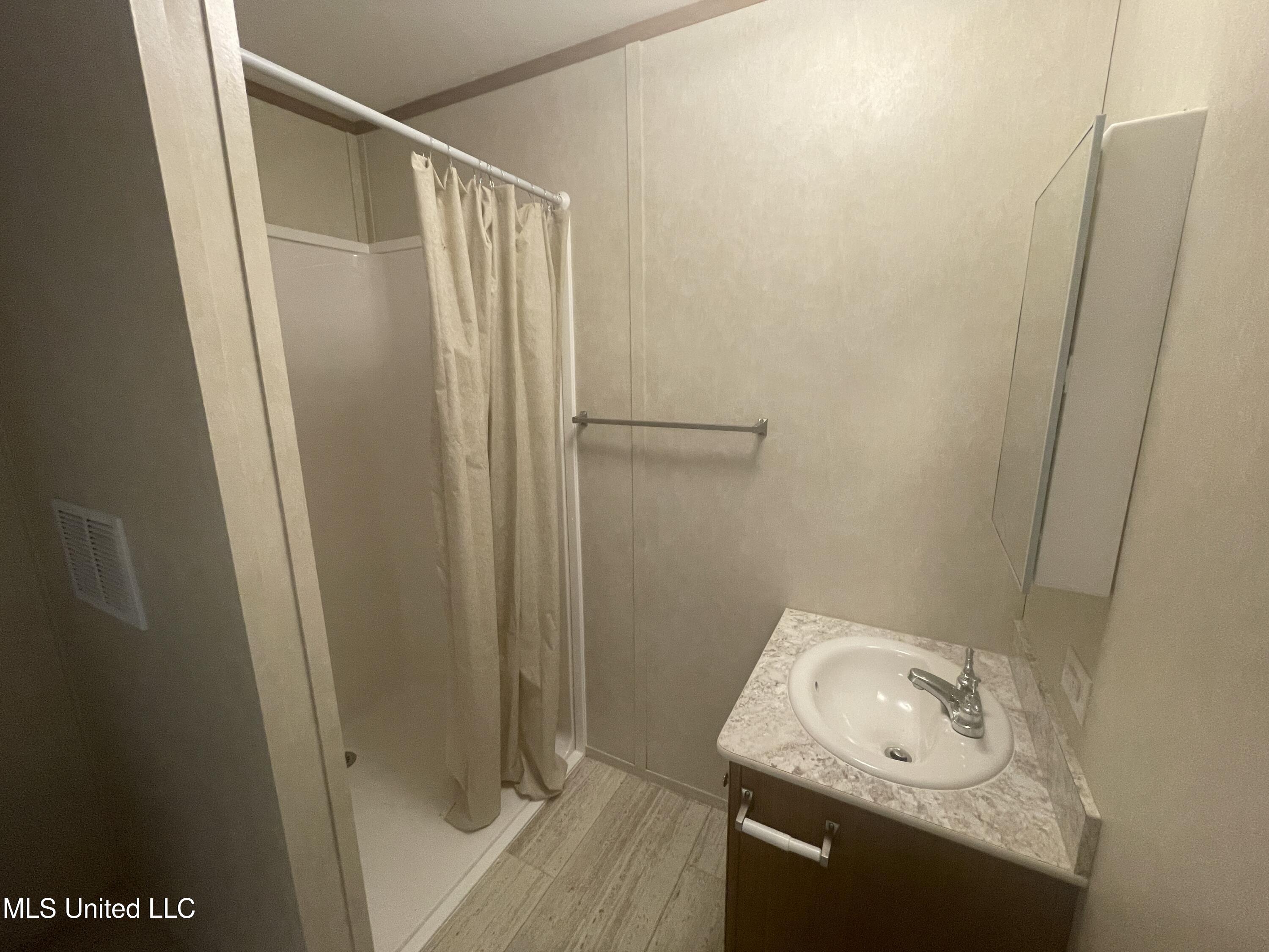 12465 Canal Road, Unit B Gulfport, MS 39503 - Photo 11 of 13 IMG_2880