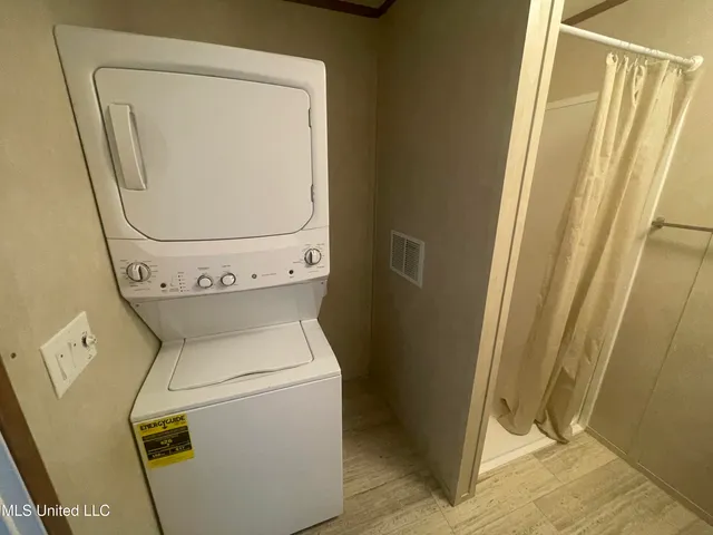 $920 | 12465 Canal Road, Unit B, Gulfport, MS 39503