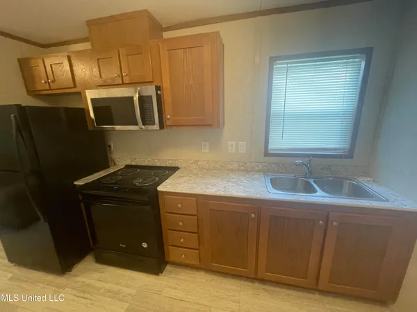 $650 | 12465 Canal Road, Unit B, Gulfport, MS 39503