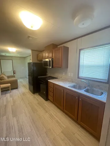 $920 | 12465 Canal Road, Unit B, Gulfport, MS 39503