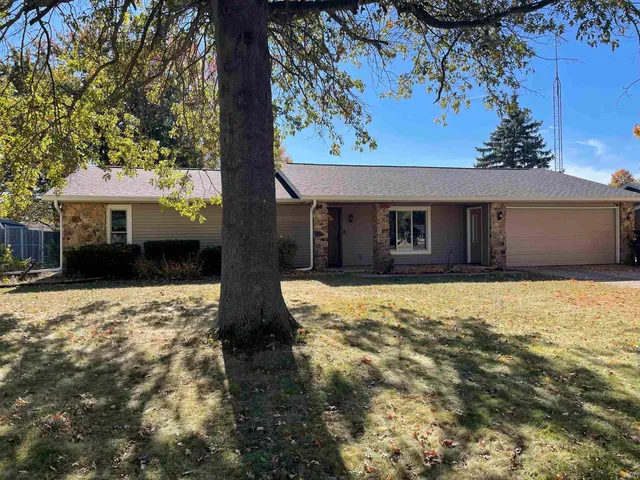 $229,000 | 2117 West Sacramento Drive, Muncie, IN 47303