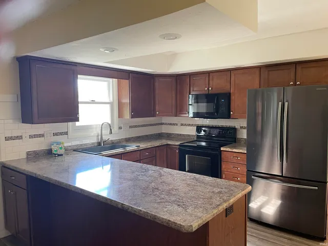 $229,000 | 2117 West Sacramento Drive, Muncie, IN 47303