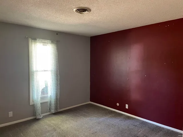 $229,000 | 2117 West Sacramento Drive, Muncie, IN 47303