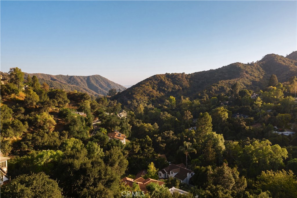 2791 St Gregory Road Glendale, CA 91206 - Photo 8 of 12