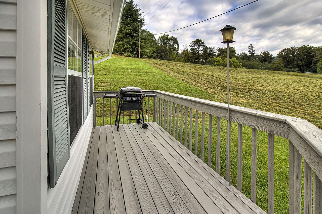 117 Spring Street Maynardville, TN 37807 - Photo 11 of 36 D3ED2800-5375-47AF-BB45-EB8C2BFDCA54