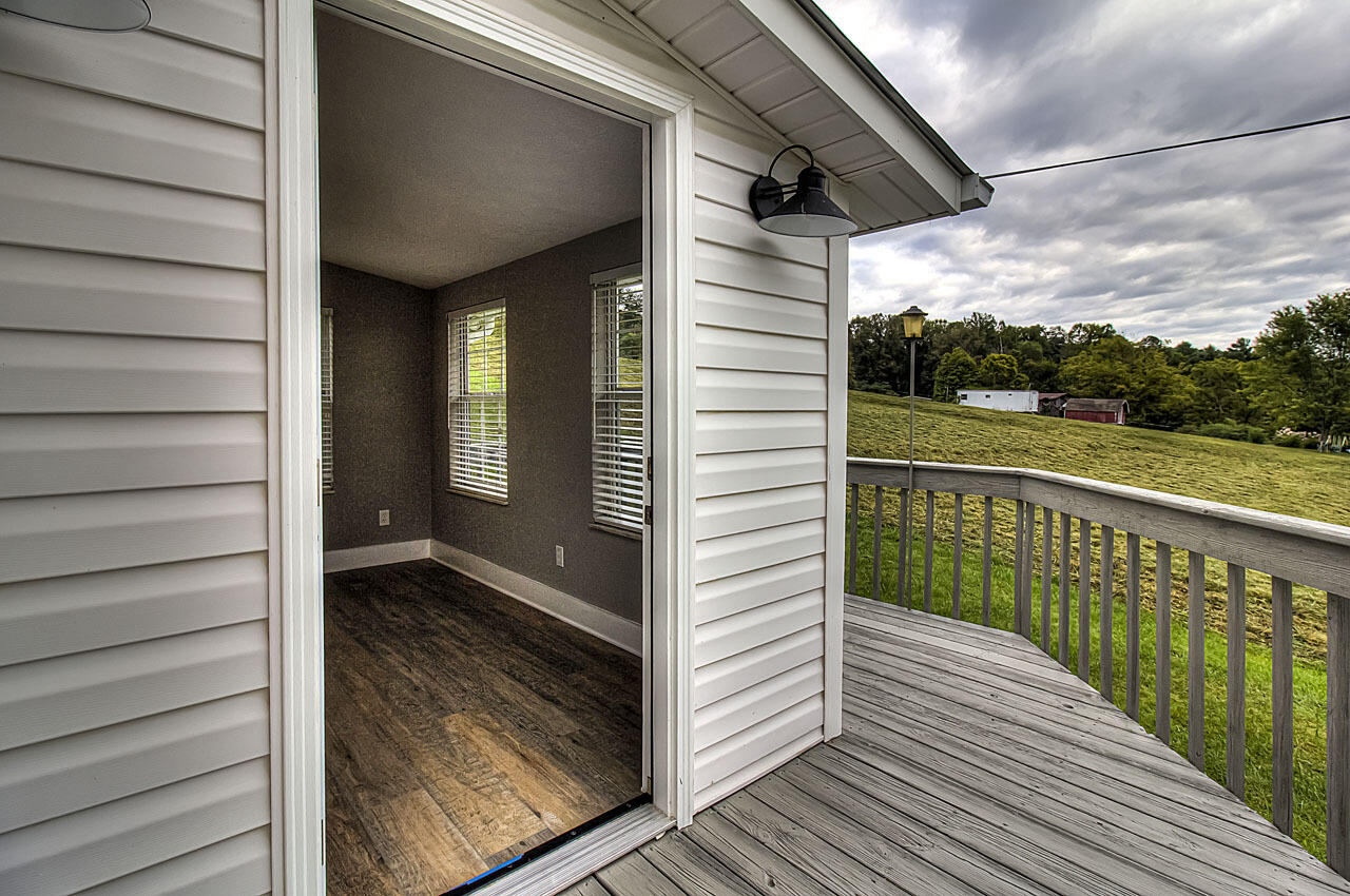 117 Spring Street Maynardville, TN 37807 - Photo 9 of 36 80759573-B37B-4C83-9A5B-C92BCA96A665